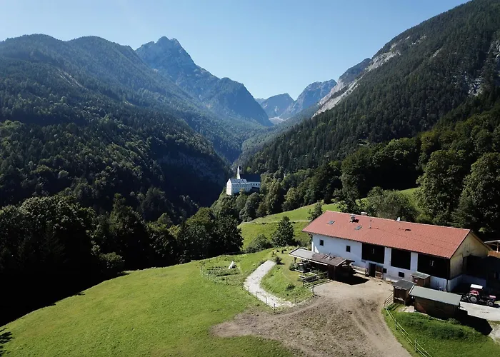 Rossweid Huette بيت للعطل